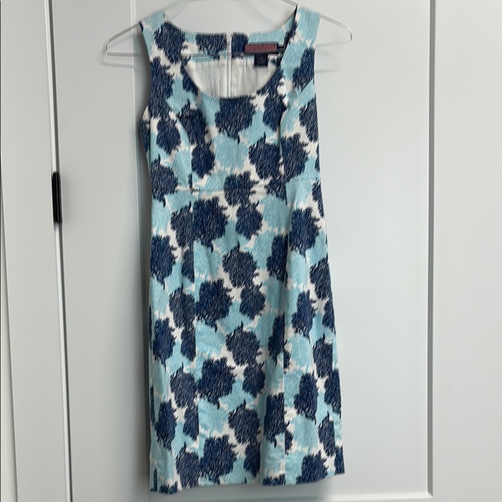 Vineyard Vines Blue and White Patterned Mini Dress, S